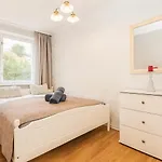 Apartment Old Town, Next To Town Hall Square, Quiet, Infrared Sauna Reval