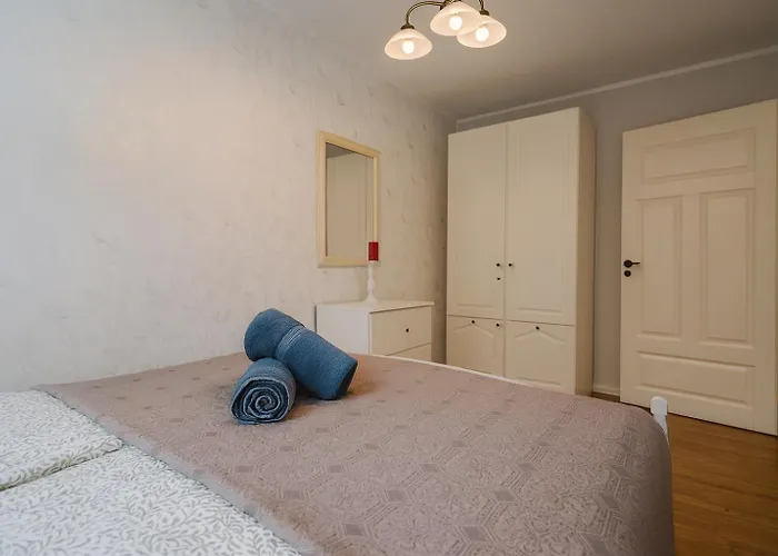 Apartment Old Town, Next To Town Hall Square, Quiet, Infrared Sauna *